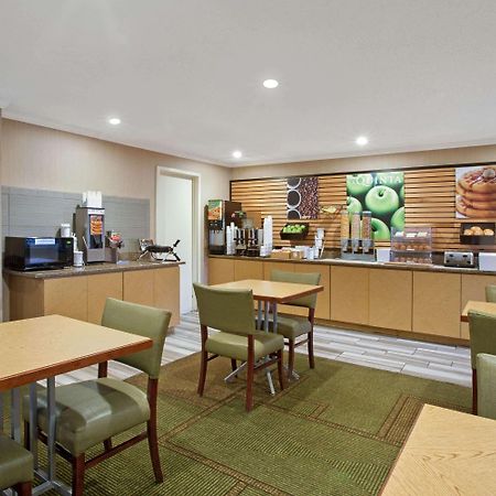 La Quinta Inn By Wyndham Auburn Worcester Exteriör bild