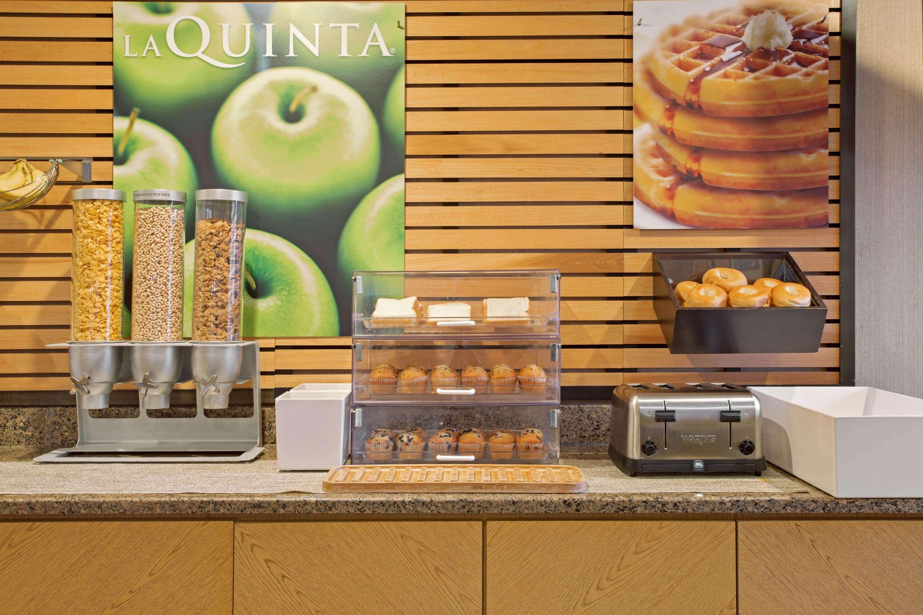 La Quinta Inn By Wyndham Auburn Worcester Exteriör bild